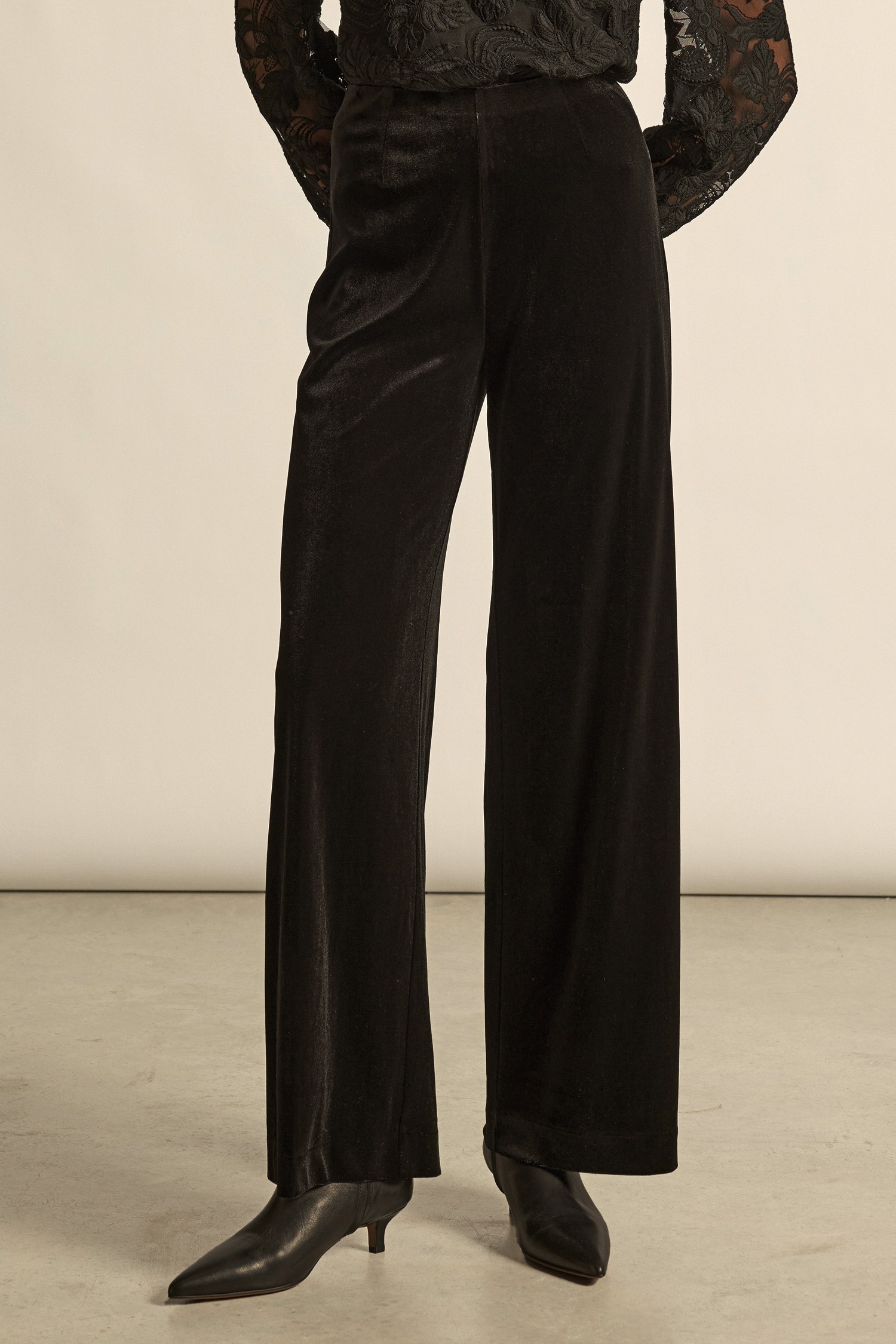 Zoe Kratzmann Haven Velvet Pants - Black - Image 3