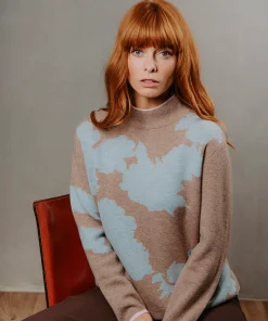 Bridge & Lord Flower Silhouette Jacquard Pullover - Cobblestone/Aqua