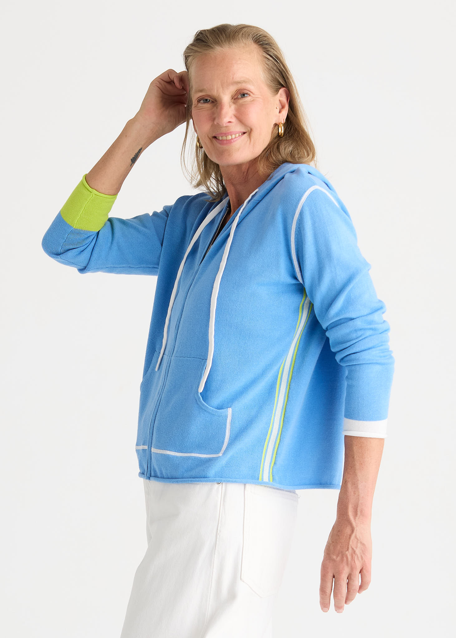 Zacket & Plover Sports Hoodie - Cornflour - Image 2