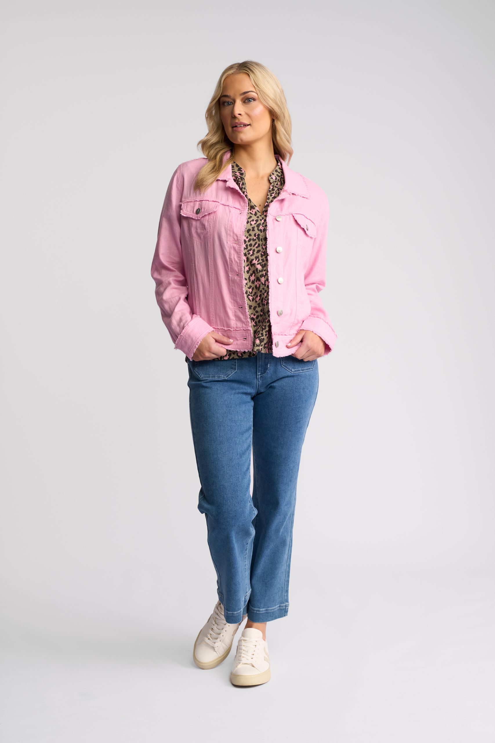 Vassalli Aura Jacket - Taffy - Image 3