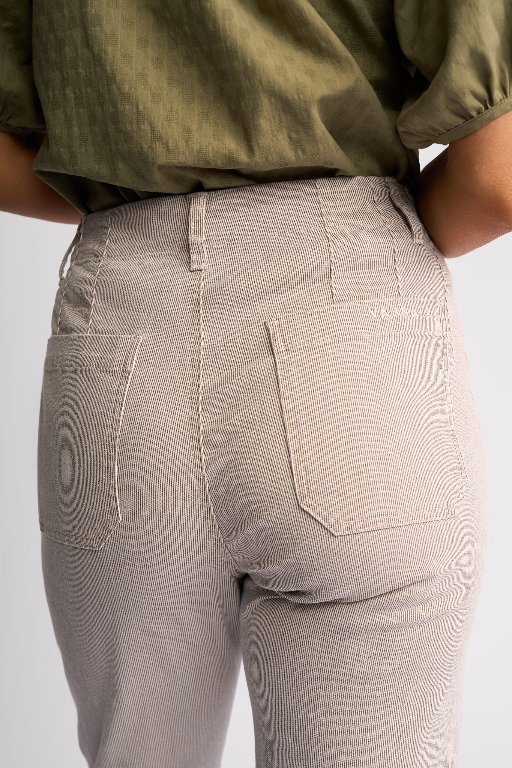 Vassalli Daily jean - Ecru Stripe Denim - Image 4