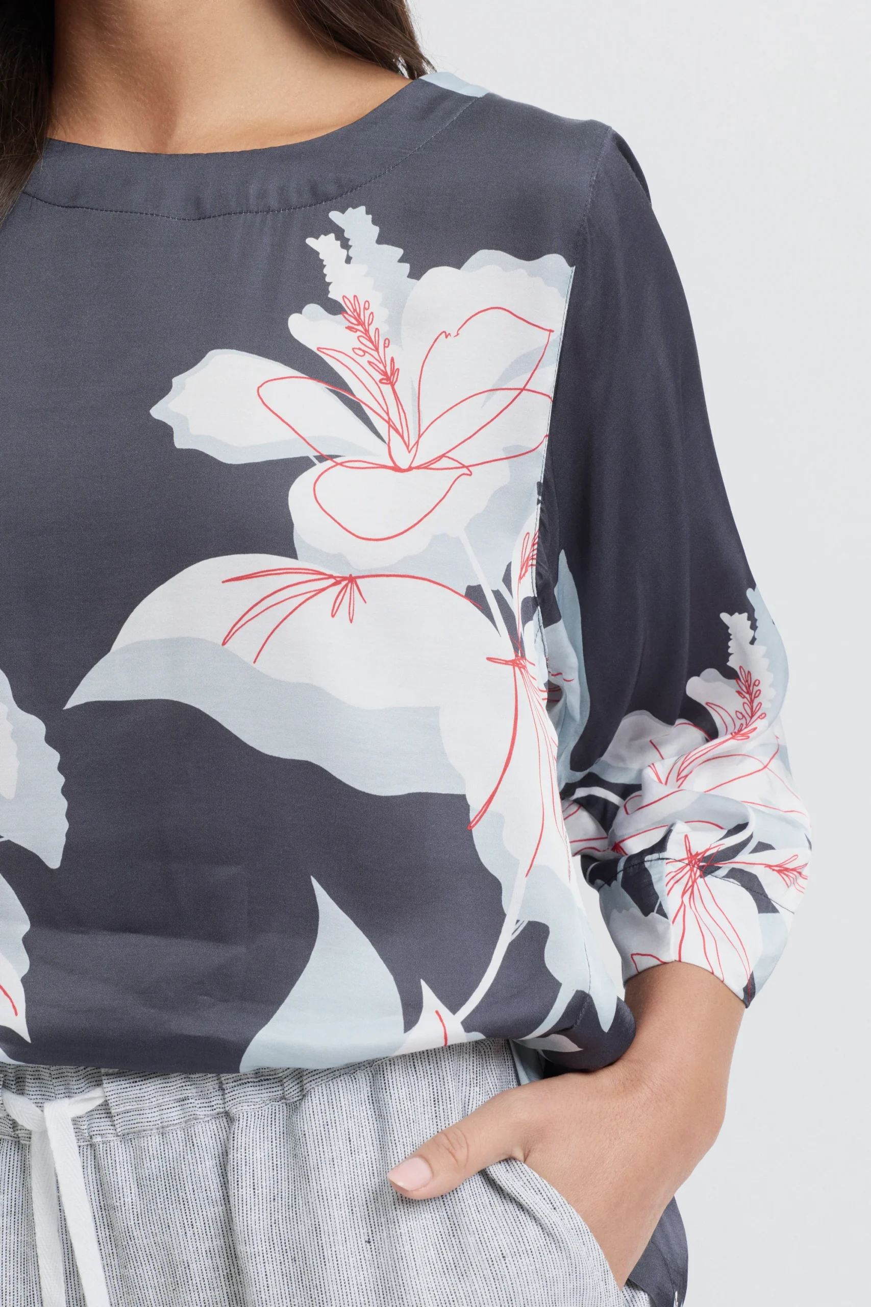 Yarra Trail Native Top - Native Print - Image 5